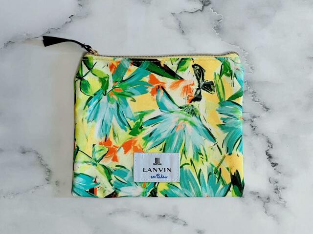 【sweet2023年6月号付録】ランバン オン ブルーの今季テーマを象徴するボタニカル柄のポーチ！