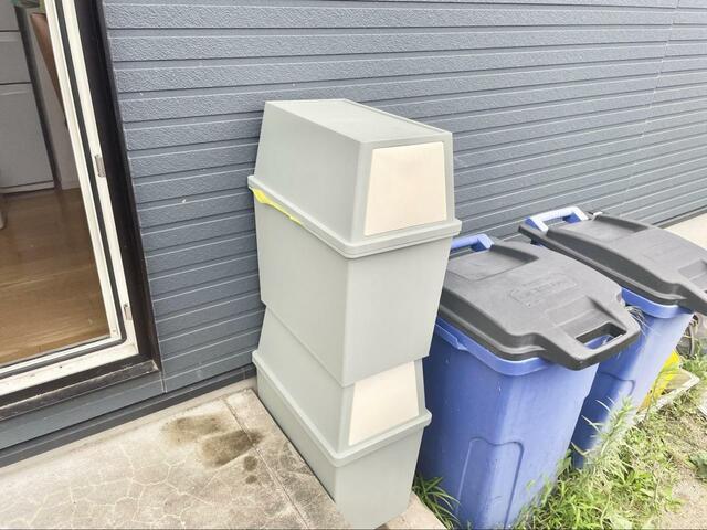 【ニトリ　積み重ねできるゴミ箱】屋外のゴミ箱としても使える