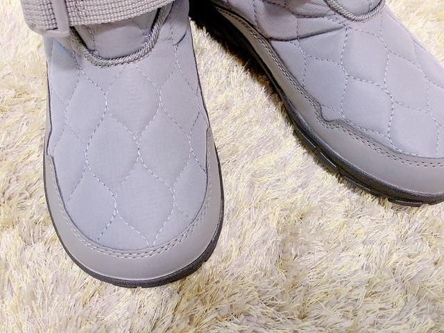 【ワークマン レイキャビク氷雪耐滑防水シューズ】カラーはブラックとグレーの2色展開