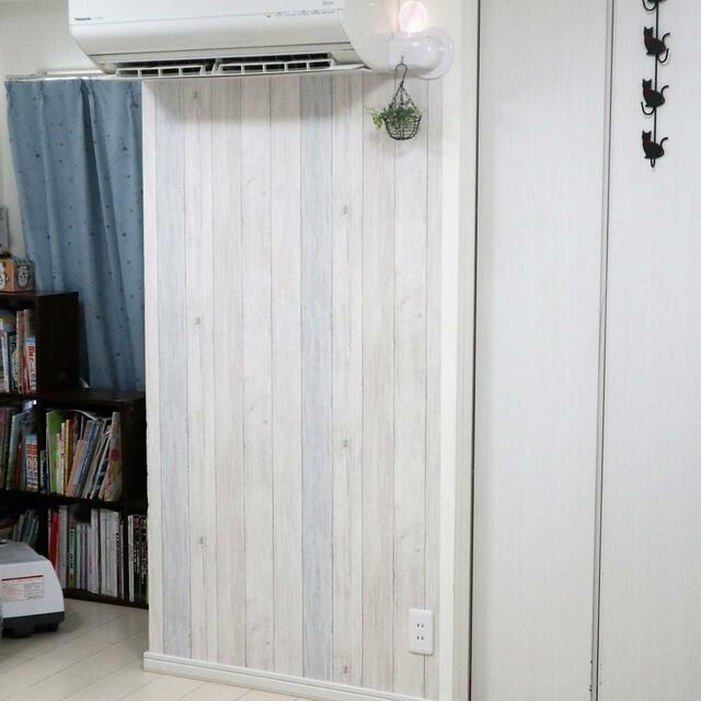 【ニトリとセリアで自宅に「映えスポット」】カフェ風のおしゃれな一角が完成！