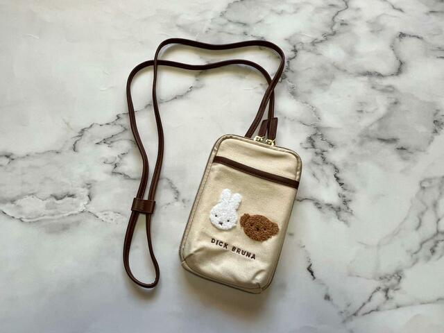 「ミッフィーボリス スマホショルダーポーチ」価格3,300円（税込）