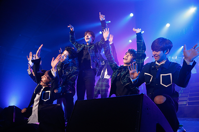 PENTAGON　12月10日＠東京・豊洲PIT