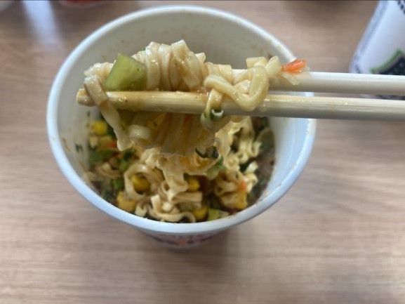 【日清カップヌードル「味噌」】3種類の味噌が合わさった味噌味