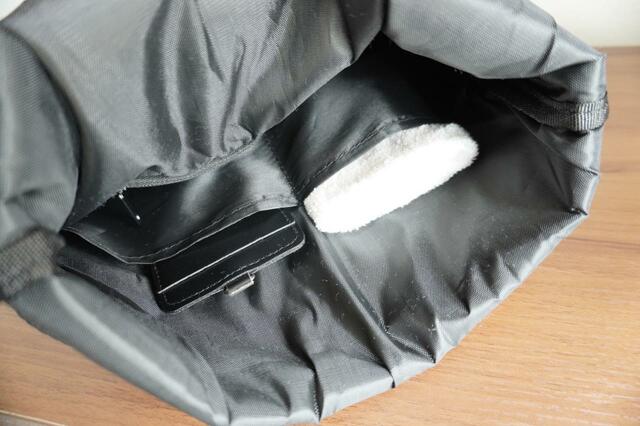 オープンポケットが2つ