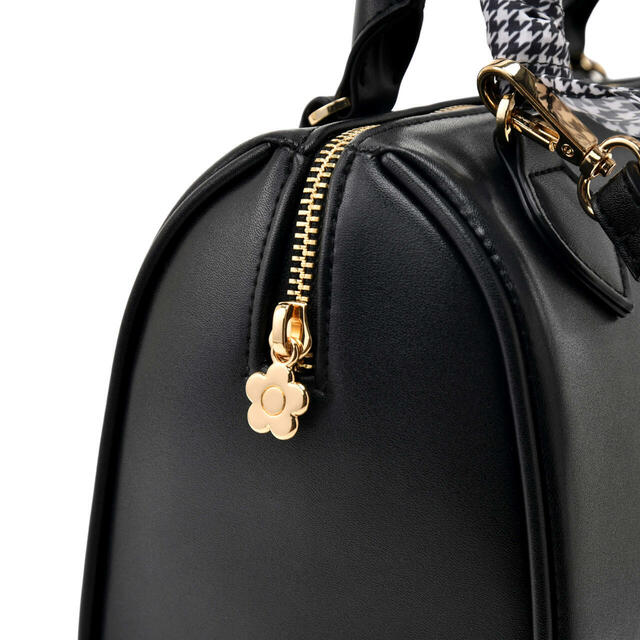 【MARY QUANT】ミニー ボストンバッグ 2WAY Minnie Collection 7,900円