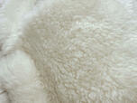 素材はポリエステル。ふわふわで手ざわり抜群のフェイクファー生地です！