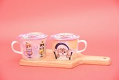 【「ファミリ〜にゃ〜ト大作戦！」mofusand　マグ＆白桃ゼリー 930円】全国のファミリーマート約11,000店にて発売！マグカップのデザインは、全2種類