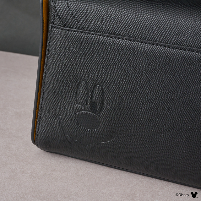 ショルダーバッグ ￥36,300｜Samantha Thavasa「ミッキーマウス&ミニーマウス」コレクション