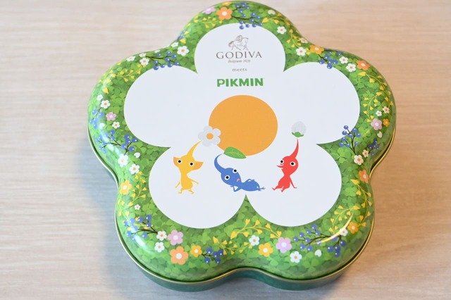 【「ゴディバ meets ピクミン」コレクション】キュートにピクミンたちがえがかれたオリジナルデザインの缶。かわいい！