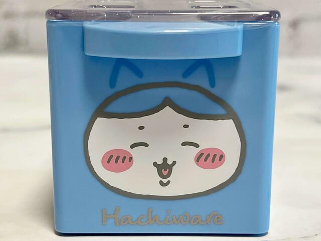 【ちいかわ CUCASE】ちいかわと同じ、にっこり笑顔のハチワレ。尊い…！