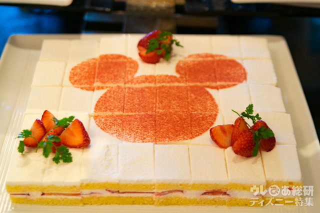 “ディズニー・イースター”ディナーブッフェ|東京ディズニーランドホテル「シャーウッドガーデン・レストラン」