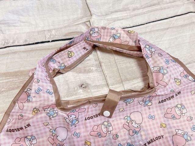 【しまむら ショッピングバッグ（マイメロディ）】持ち手は（約）51cm。長めに設計されているため、肩がけもラクラク可能