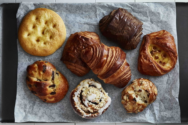クロワッサン他ペイストリー（180円～）