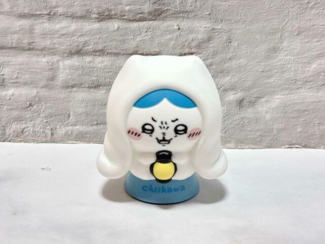 【ちいかわ キャライト】一番欲しかった「6．ハチワレ（怖い話）」。怪談話をするハチワレです