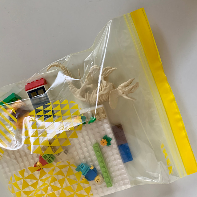 【IKEA フリーザーバッグ】細々としたおもちゃの整理にも使えます！