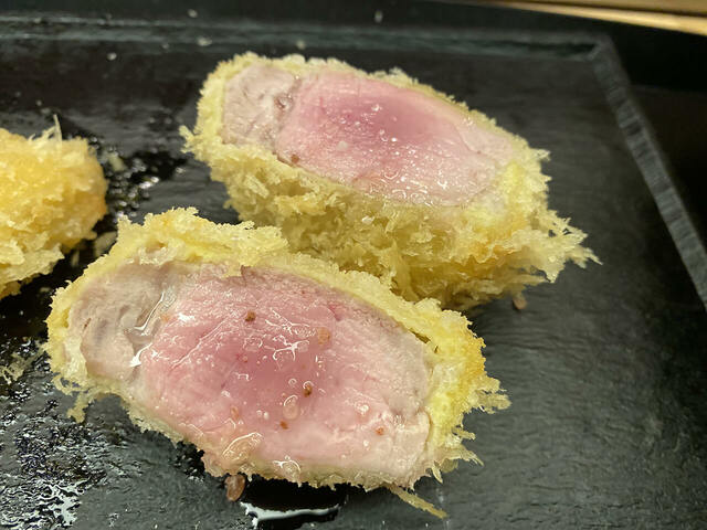 タルタルにいくらの塩味と食感が