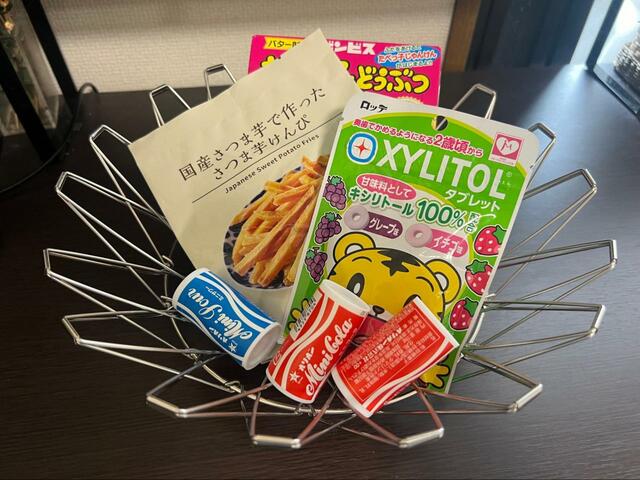 【ART OF BLACK ステンレス製 折りたたみ 変形 カゴ バスケット】スーパーで購入したおやつを入れるだけでおしゃれに！