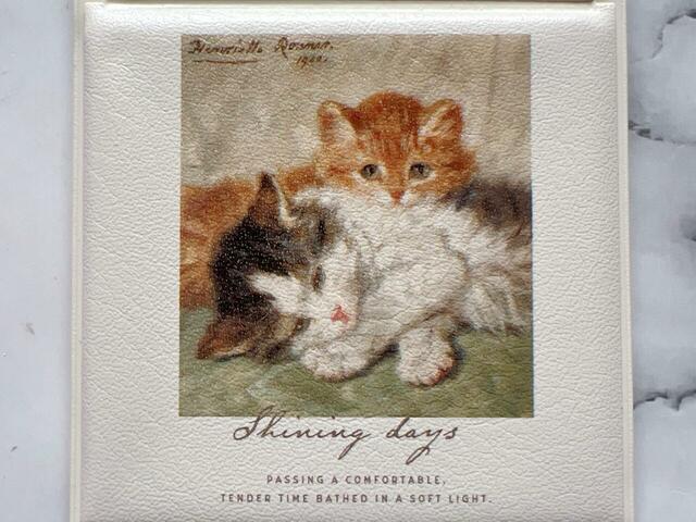 ベージュ×ヘンリエッタ・ロナー=クニップの猫絵画がおしゃれ♪