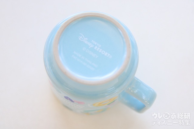 パイナップルゼリー＆ココナッツムース、スーベニアカップ付き 900円