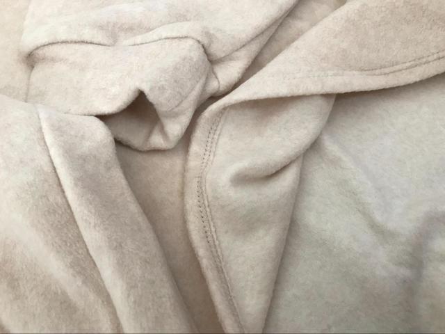 【GUスフレフィールラウンジセット】軽いのにあたたかい。肌寒い春先にぴったりです