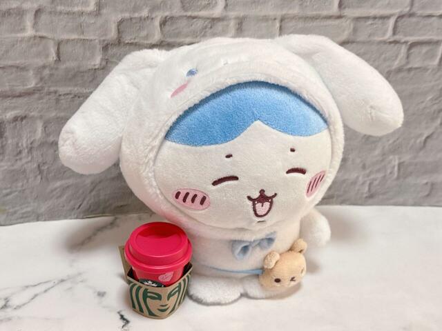 ミニカップに新たな使い道。ぬいぐるみに持たせている風の写真を撮っても可愛い！