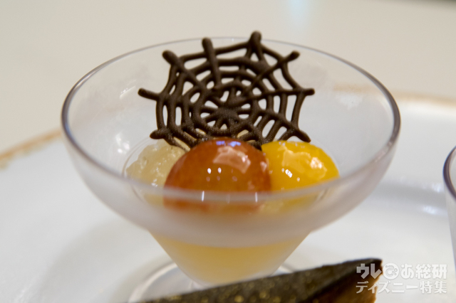 「シャーウッドガーデン・レストラン」“ディズニー・ハロウィーン” ランチブッフェ