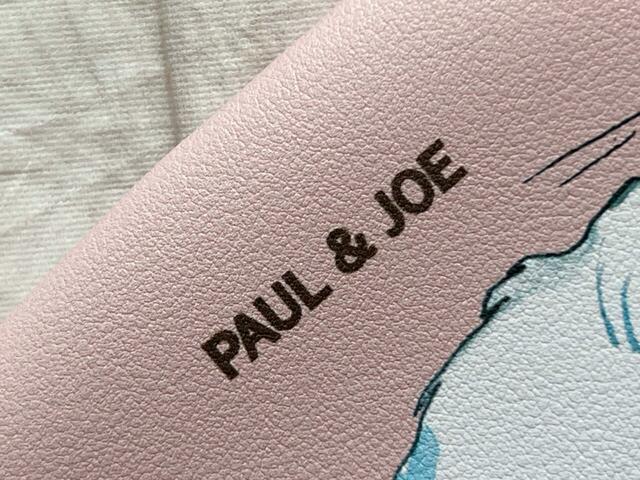 さりげない「PAUL＆JOE」のブランドロゴ入り