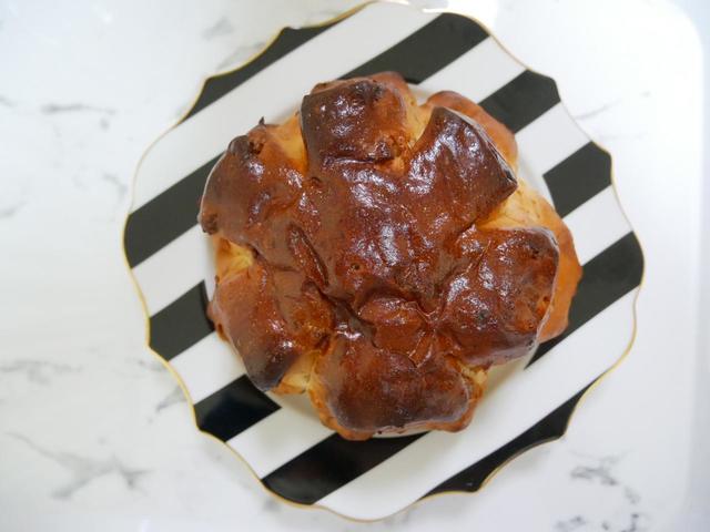 小さいサイズもありますが、大きい方が推し／くるみパン　（税込540円）