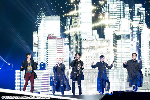 WINNER 『KCON 2016 Japan』4月9日@幕張メッセ国際展示ホール7,8ホール