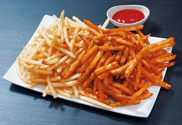 カラオケARROW 八尾駅前店　メガポテト 1100円