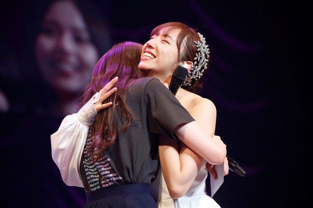 『乃木坂46 新内眞衣 卒業セレモニー』より