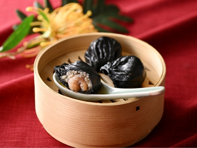 「トリュフ入り餃子」<期間:2025年9月25日~10月15日>【台湾の美食を堪能できる「台湾満喫コース」に『北京ダック』&『トリュフ入り餃子』が新登場!10月15日までの限定開催!】