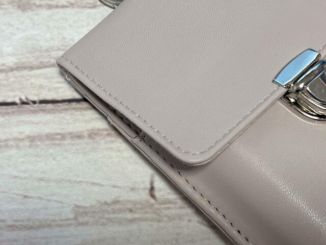 黄味が少ない、大人かわいいベージュカラー♪