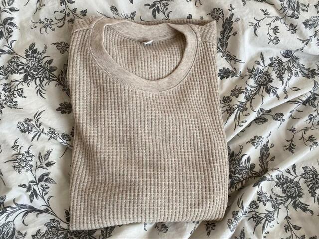 【UNIQLO（ユニクロ） ワッフルクルーネックT（長袖）】ウィメンズ商品です