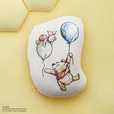 ダイカットクッション ¥3,850|Afternoon Tea LIVING「くまのプーさん」グッズ