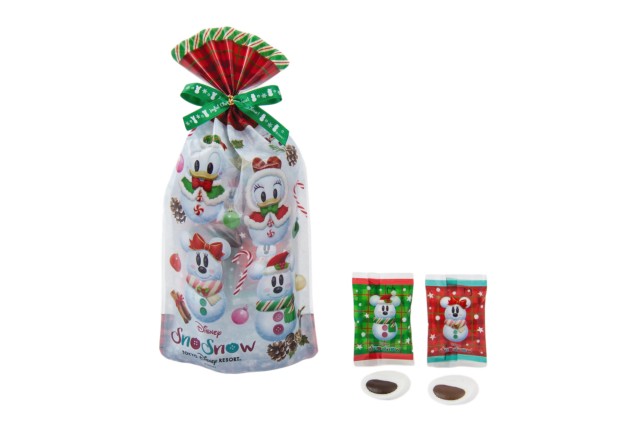 菓子詰め合わせ 1,100円｜直径約18×高さ約18cm｜内容量：標準48袋［しお味 標準15袋、カレー味 標準8袋、あましお味 標準15袋、ミルクチョコレート柿の種 標準4袋、スモークチキン風味柿の種 標準6袋］｜東京ディズニーリゾート「ディズニー・クリスマス」2019｜販売店舗：東京ディズニーランド「ワールドバザール・コンフェクショナリー」、東京ディズニーシー「ヴァレンティーナズ・スウィート」