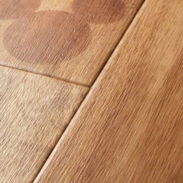 拭けるクッションフロアシート「ミッキーモチーフ」 ｜ ￥ 14,900～24,900 （税込）