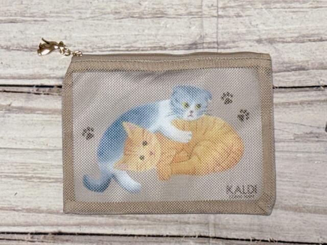 【カルディ ネコバッグ/メッシュポーチ】戯れる2匹のネコのプリントがかわいい〜!