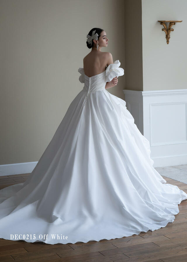 クラウディア｜「Clef a decor-クレアデコール」新作ウェディングドレス｜DEC0215_Offwhite