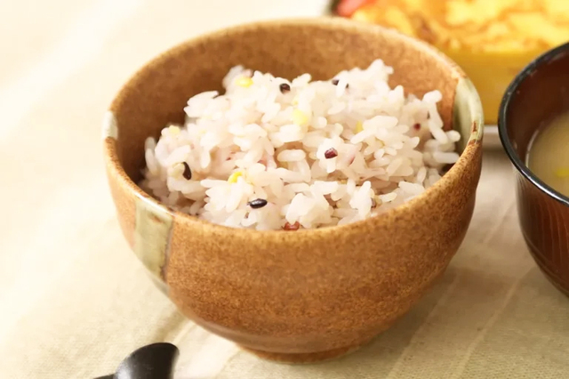 「コラーゲン入りご飯」【コラーゲンゼリーで有名な『愛しとーと』のバイキングレストランで、こだわりの“ヘルシーメニュー60種類”を好きなだけ！】