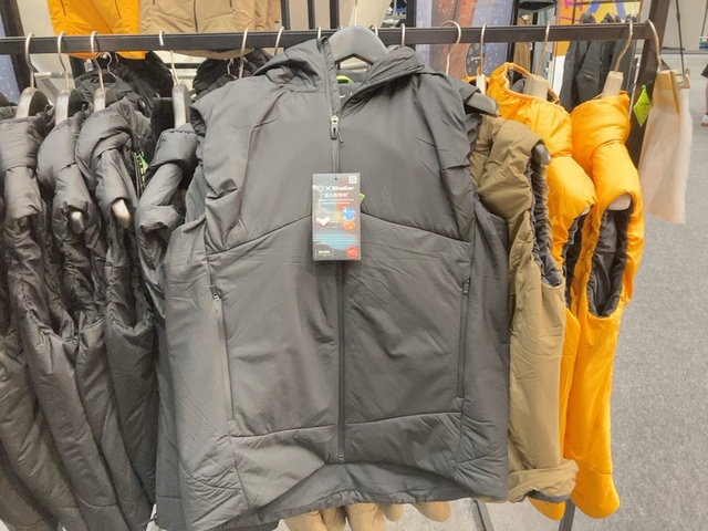 【ワークマン XShelter断熱ベスト】サイズ展開はM、L、LL、3L（イエローは3Lなし）です