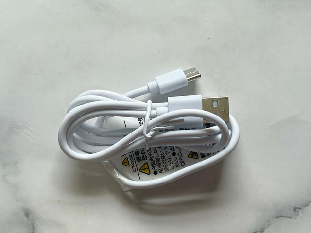 USBケーブルに繋いで使う仕様