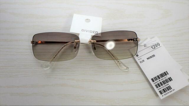 【H&M サングラス】スモークカラーのスクエア型レンズが特徴的なフレームレス