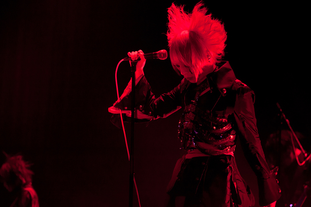 アルルカン・暁（Vo）　（撮影・さわきみのり）