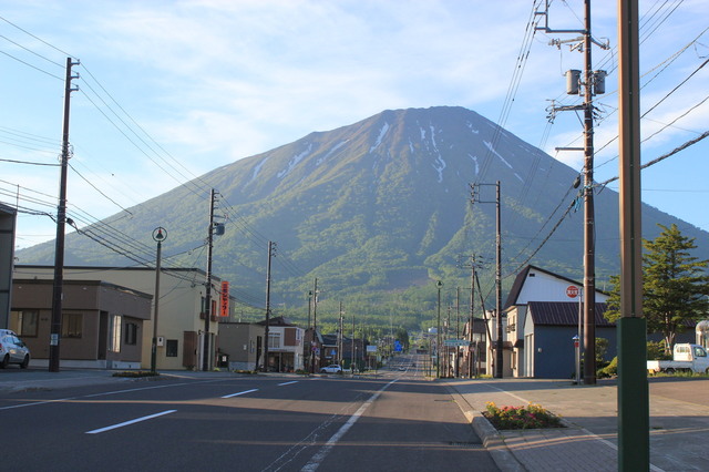 市街地からの羊蹄山