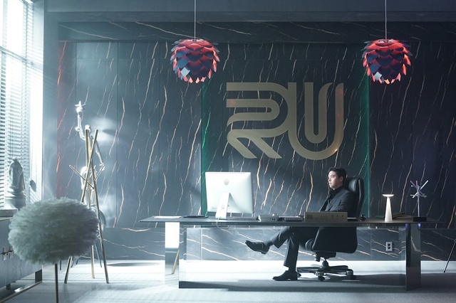 『聖なるアイドル』 U-NEXTにて独占配信中