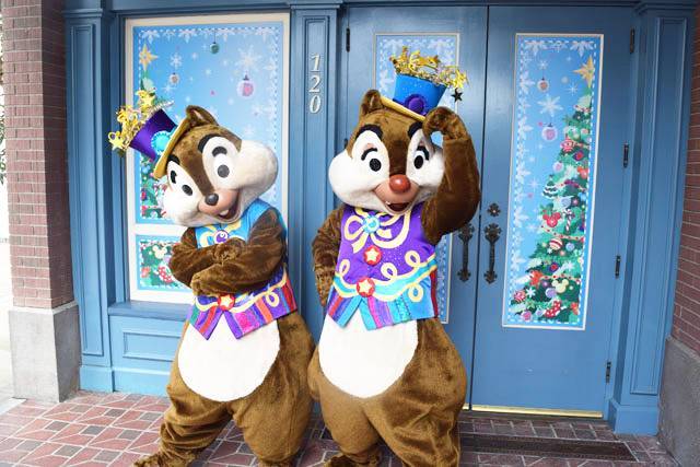 キャラクターグリーティング｜香港ディズニーランド・リゾート