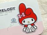 ちょこんとお座りしたマイメロディがかわいすぎ〜!