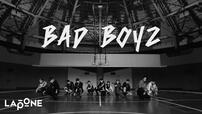 INI「BAD BOYZ」Performance Videoより