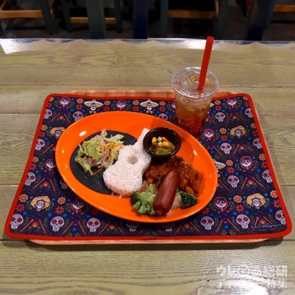 img_5c87e6ccbed60674a2fe3c2b4f